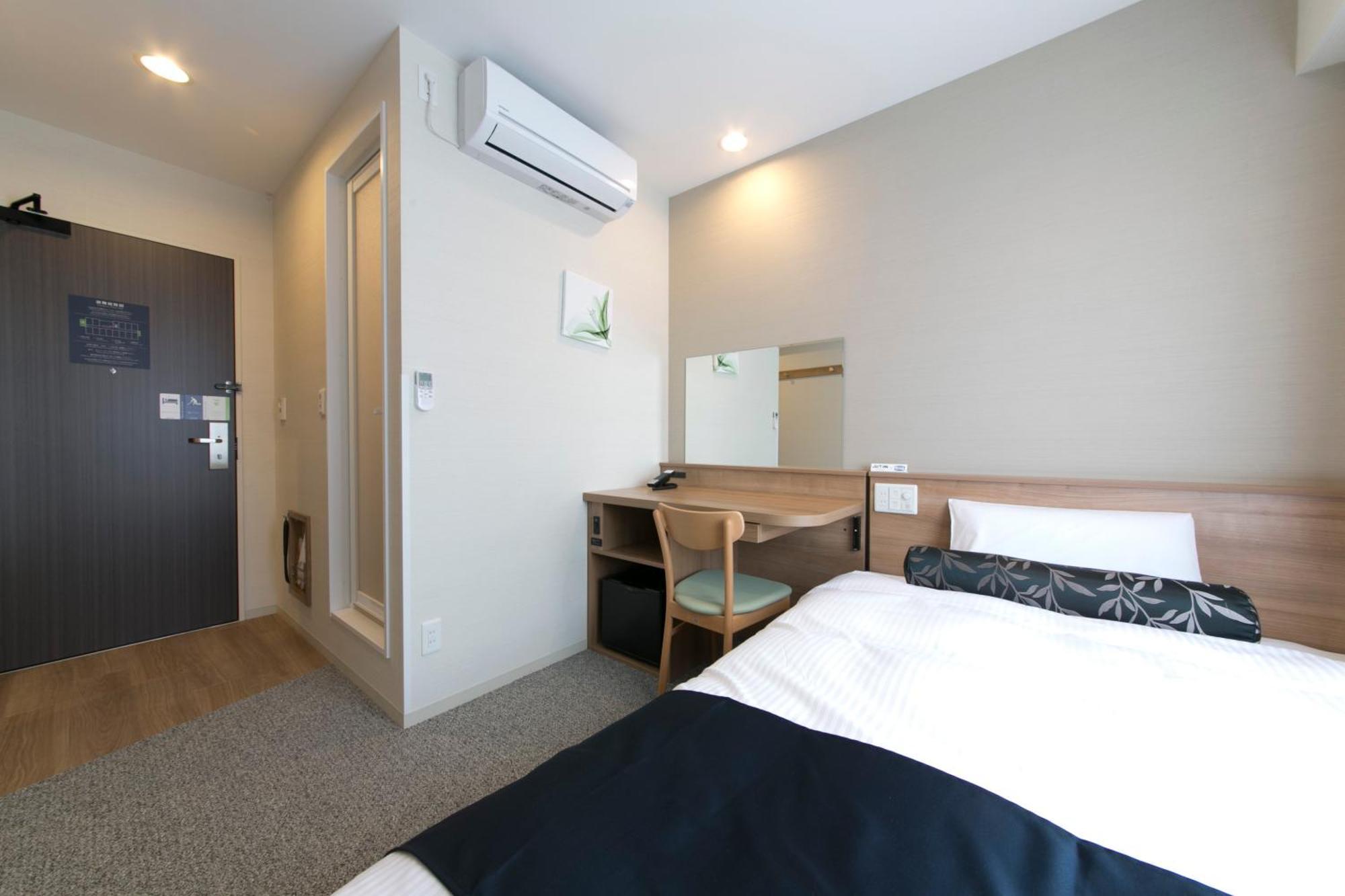Just Inn Premium Nagoya Station Phòng bức ảnh